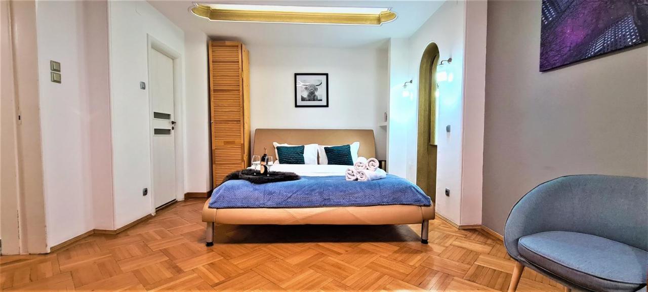 Central Arghezi Art Deco Apartment Piata Universitatii Bucharest Exterior photo